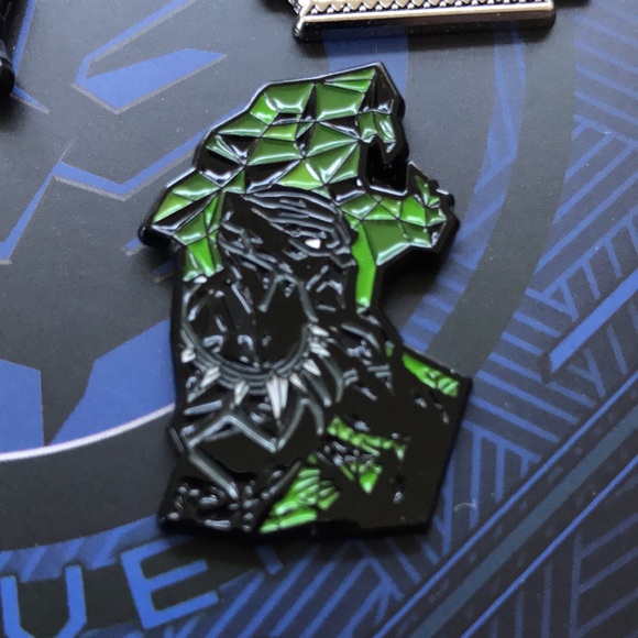 Marvel Black Panther Wakanda Forever Enamel 5 Pins - Picture 7 of 11